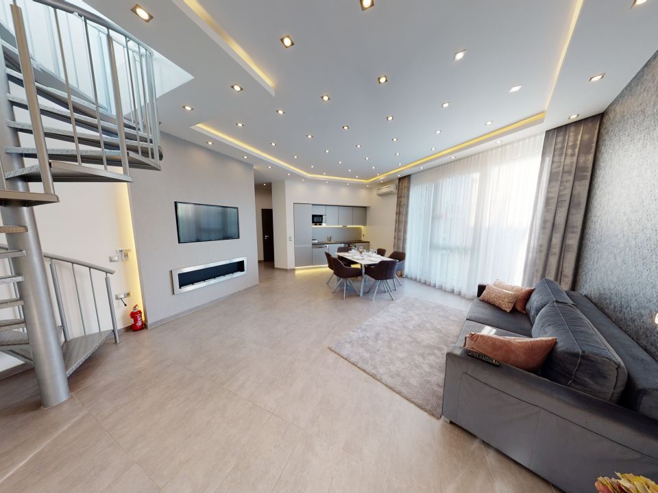 Luxurious apartment for rent with three bedrooms and rooftop wellness