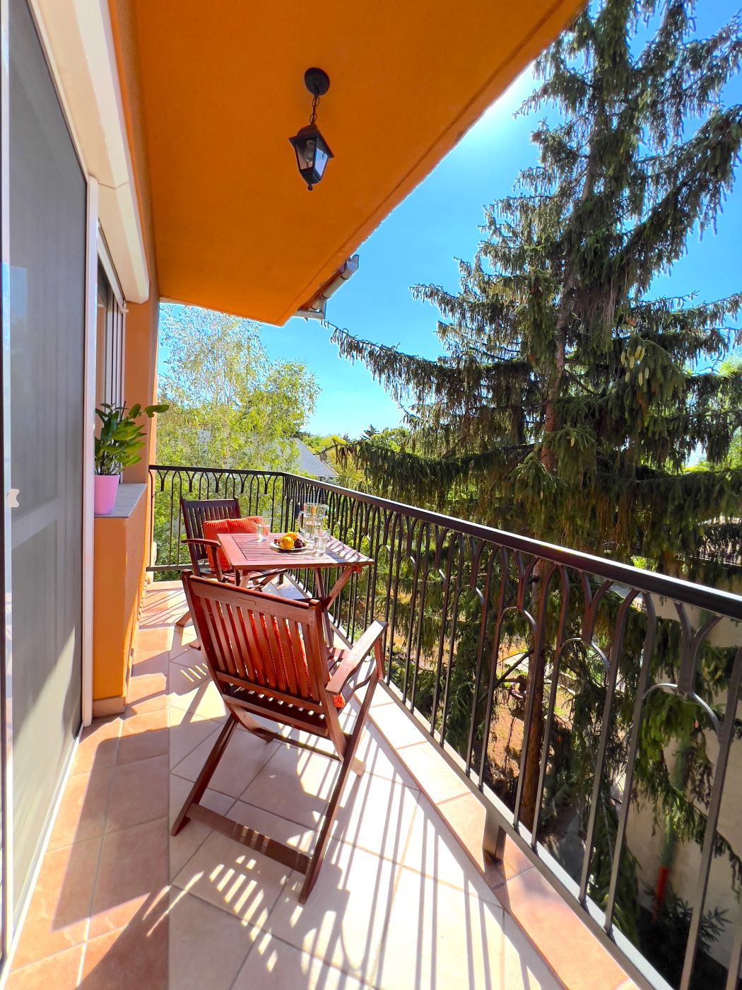 Top Family Apartment in Green Area with 5 Bedrooms