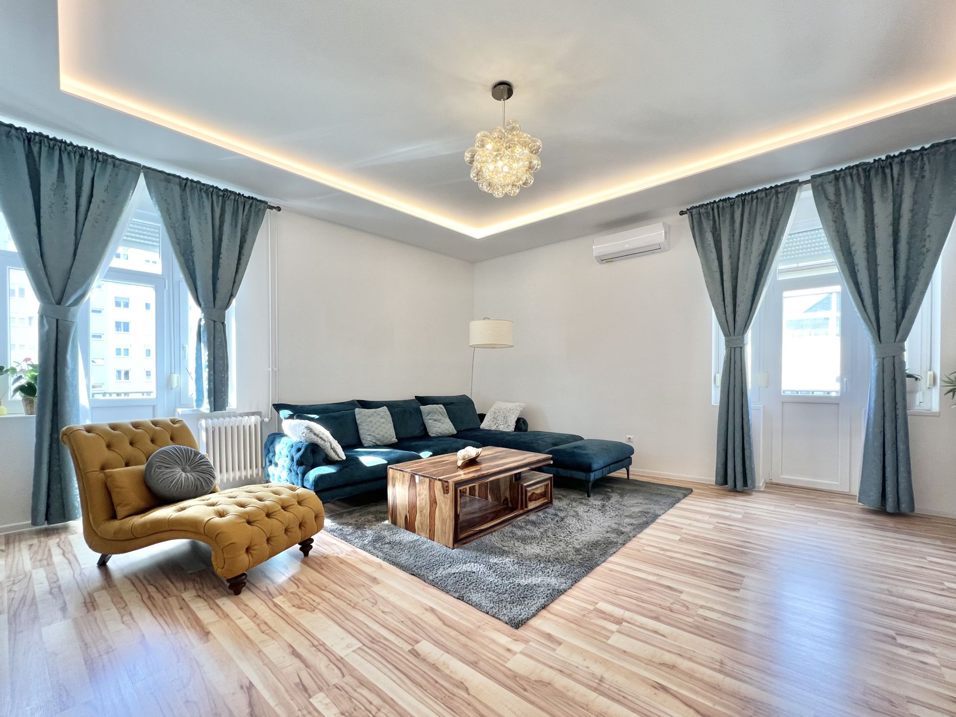 Exclusive 2 Bedrooms and 2 Bathrooms Home