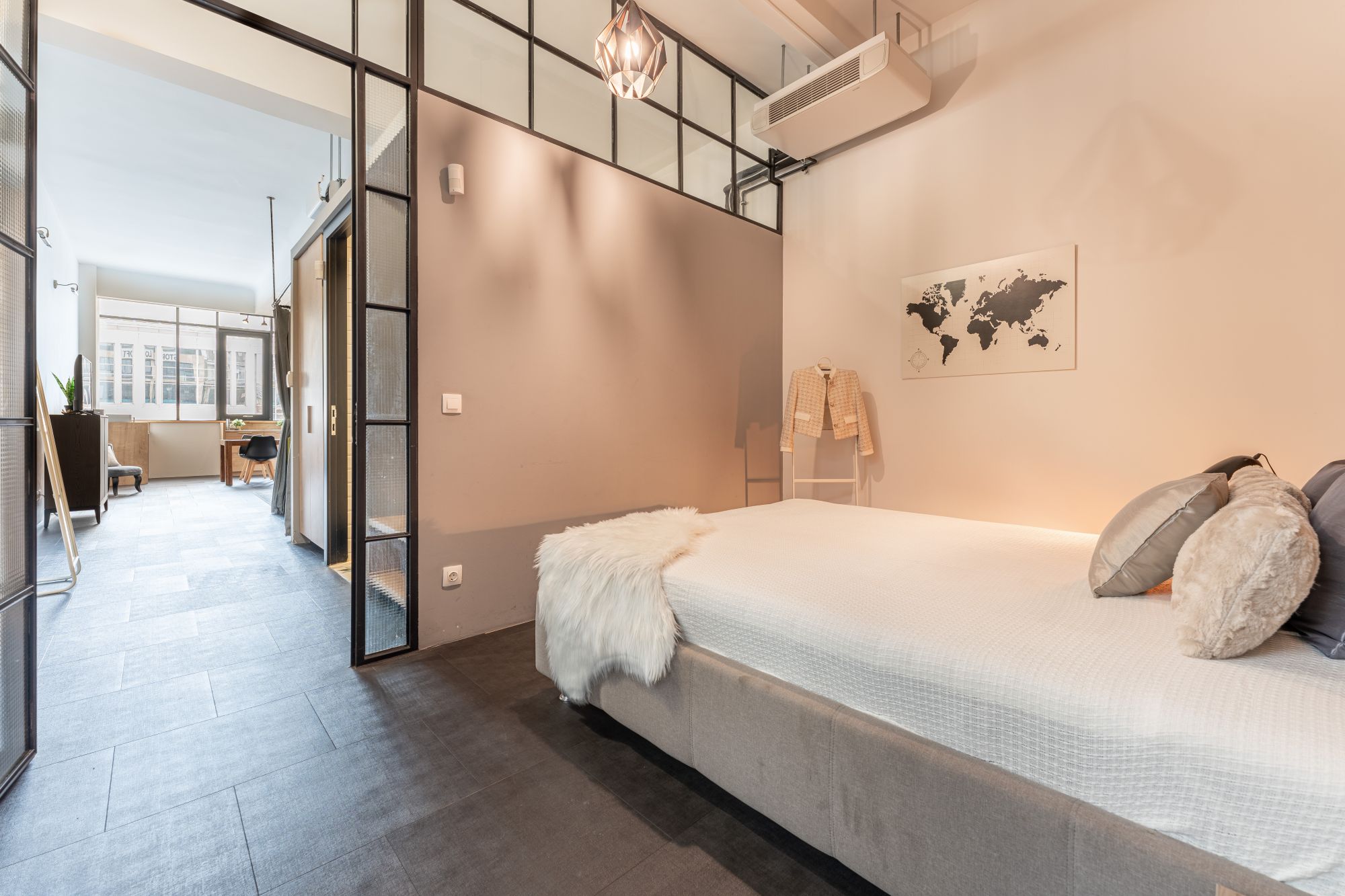 Spectacular Loft Property near Fashion Street Budapest