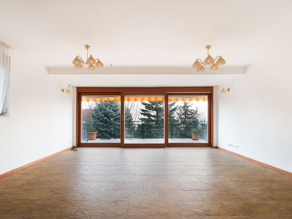 Newly renovated two bedrooms apartment