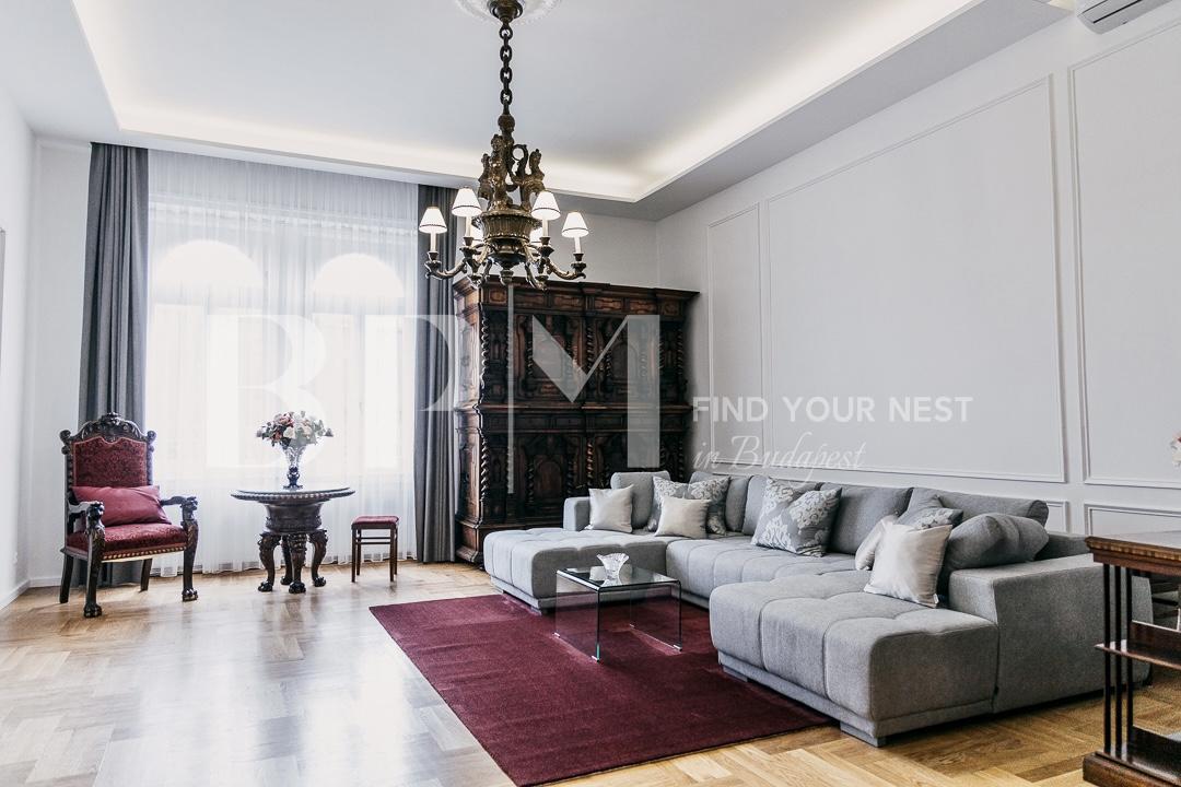 Real antique beauty, music and exclusivity on Andrássy avenue