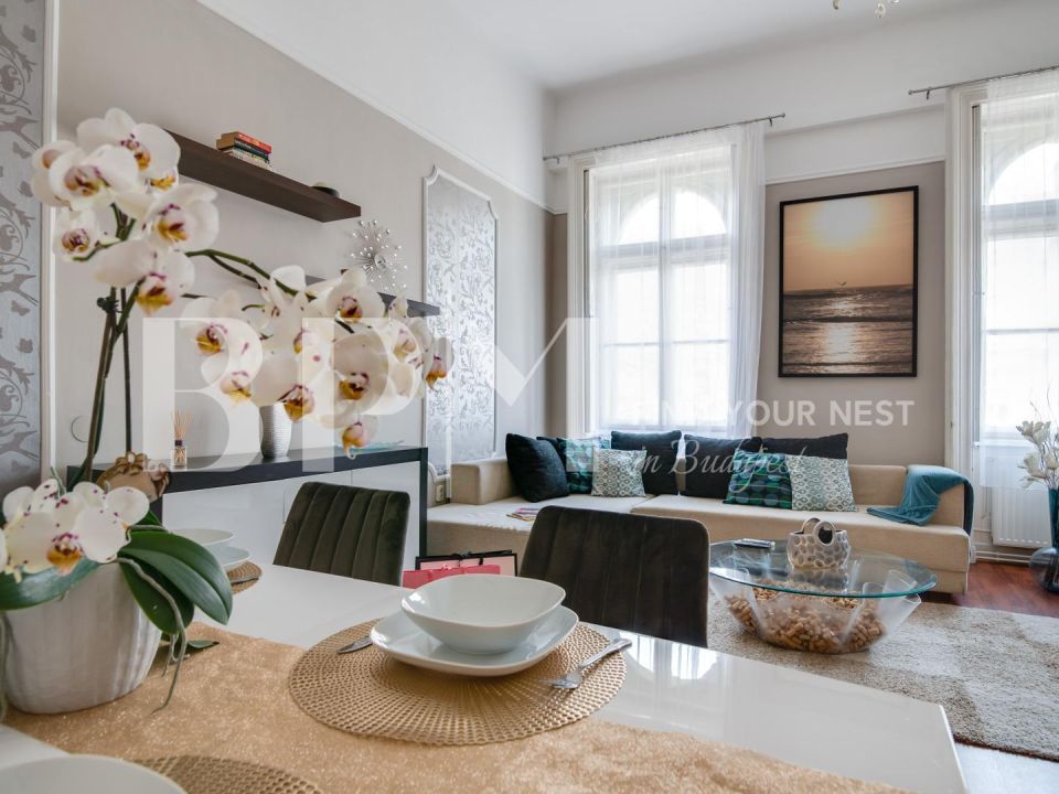 Wonderful apartment is for sale at Andrassy Avenue
