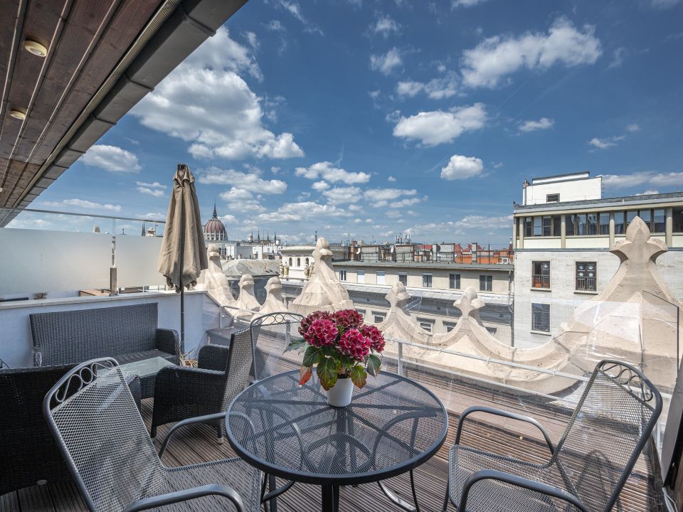 Luxurious apartment for rent in district V!