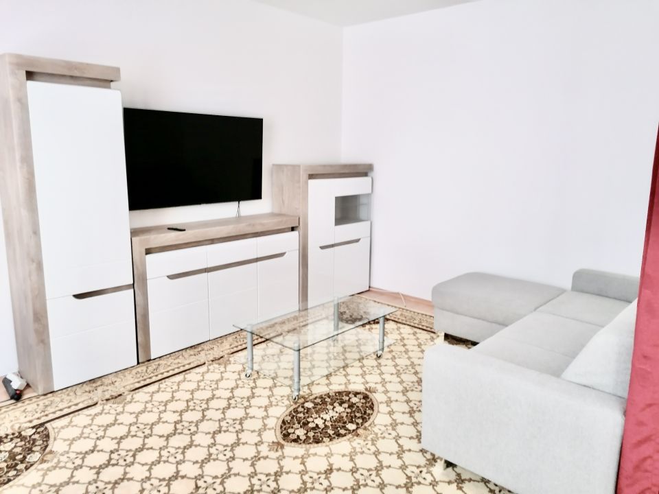 Sunny apartment in the city