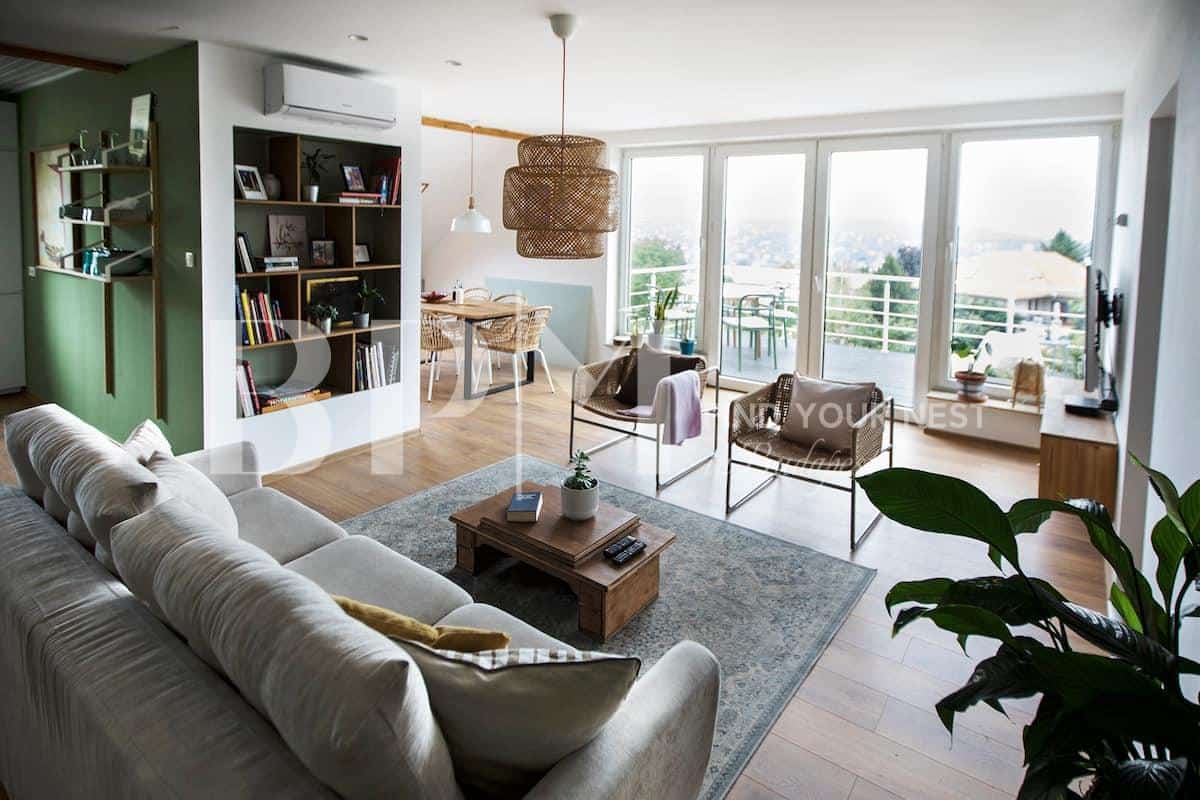 Luxury 3-bedroom apartment with panoramic view