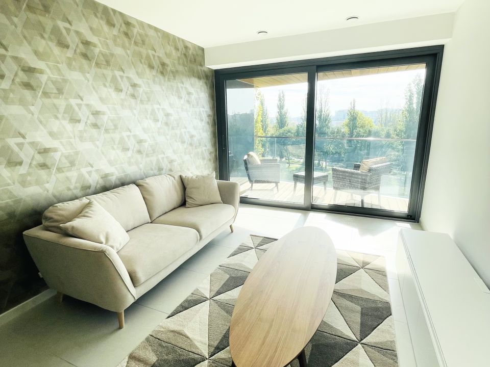 Newly built apartment for rent in Marina Part!