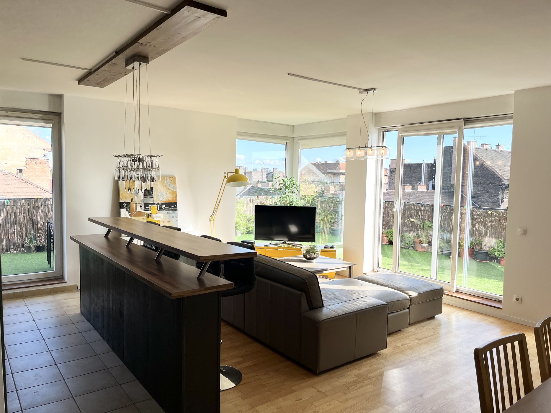 Luxury apartment in the city center