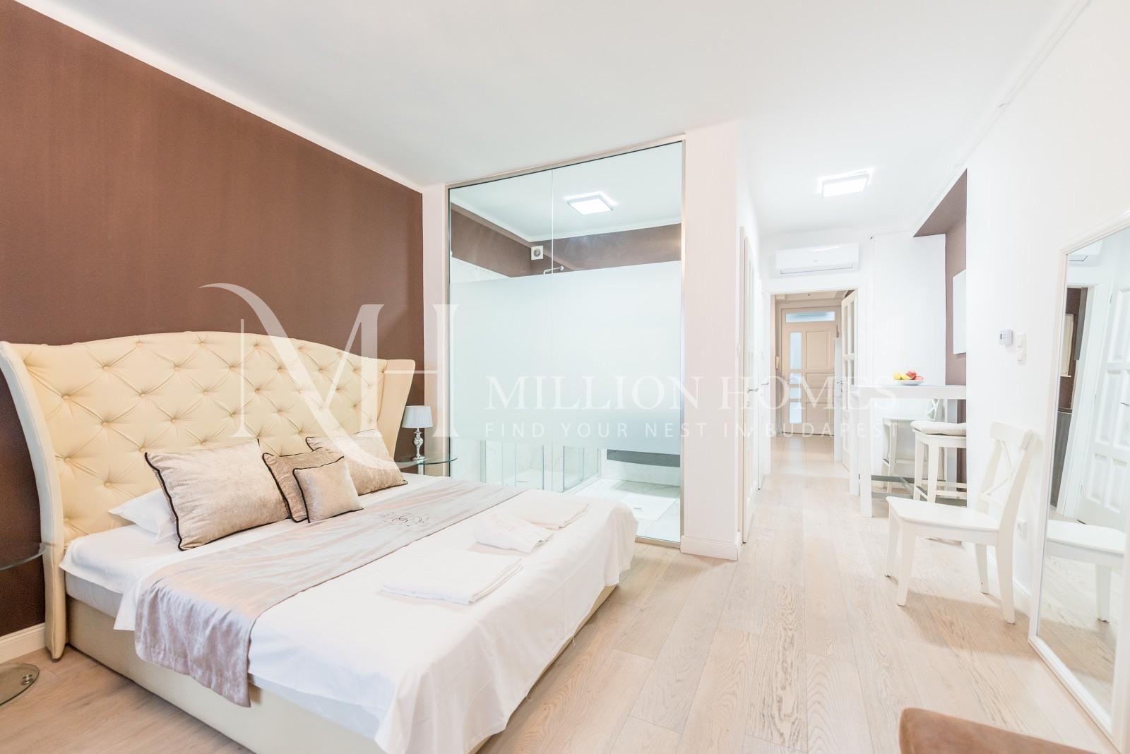 Stylish 1+1 Renovated Apartment near Erzsébet Square