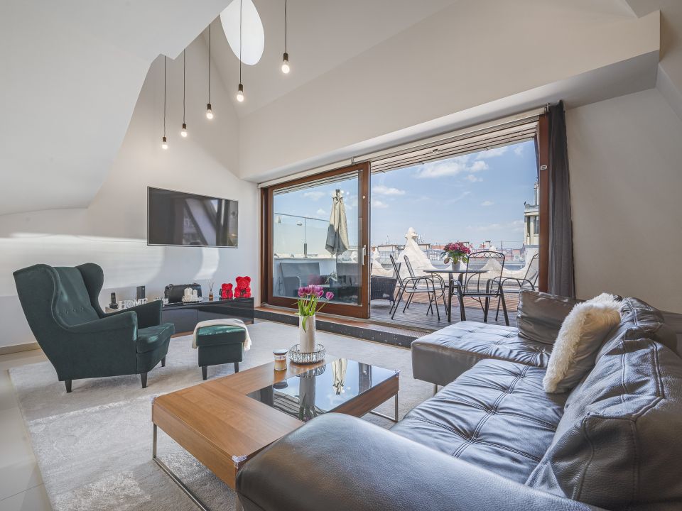 NEWLY BUILT apartment for sale with PANORAMIC VIEW!