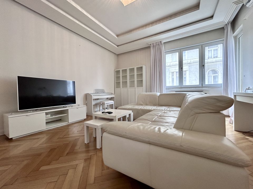 Newly Refurbished Apartment close to Parliament