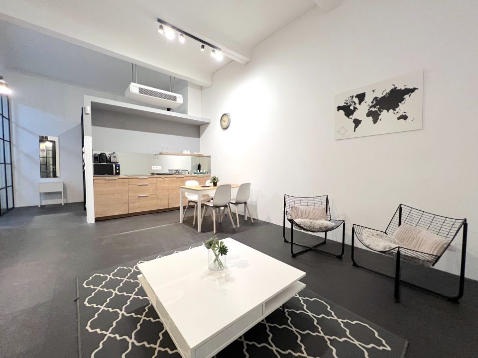 Modern one bedroom apartment at Small Boulevard