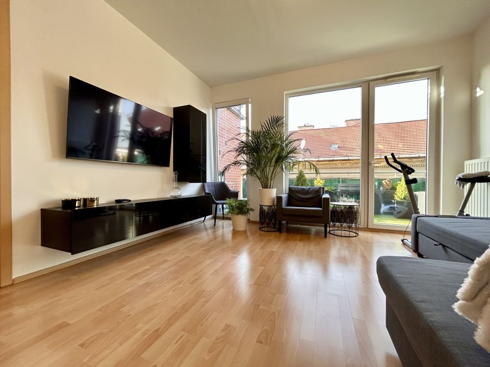Well located 2 Bedroom apartment in Downtown