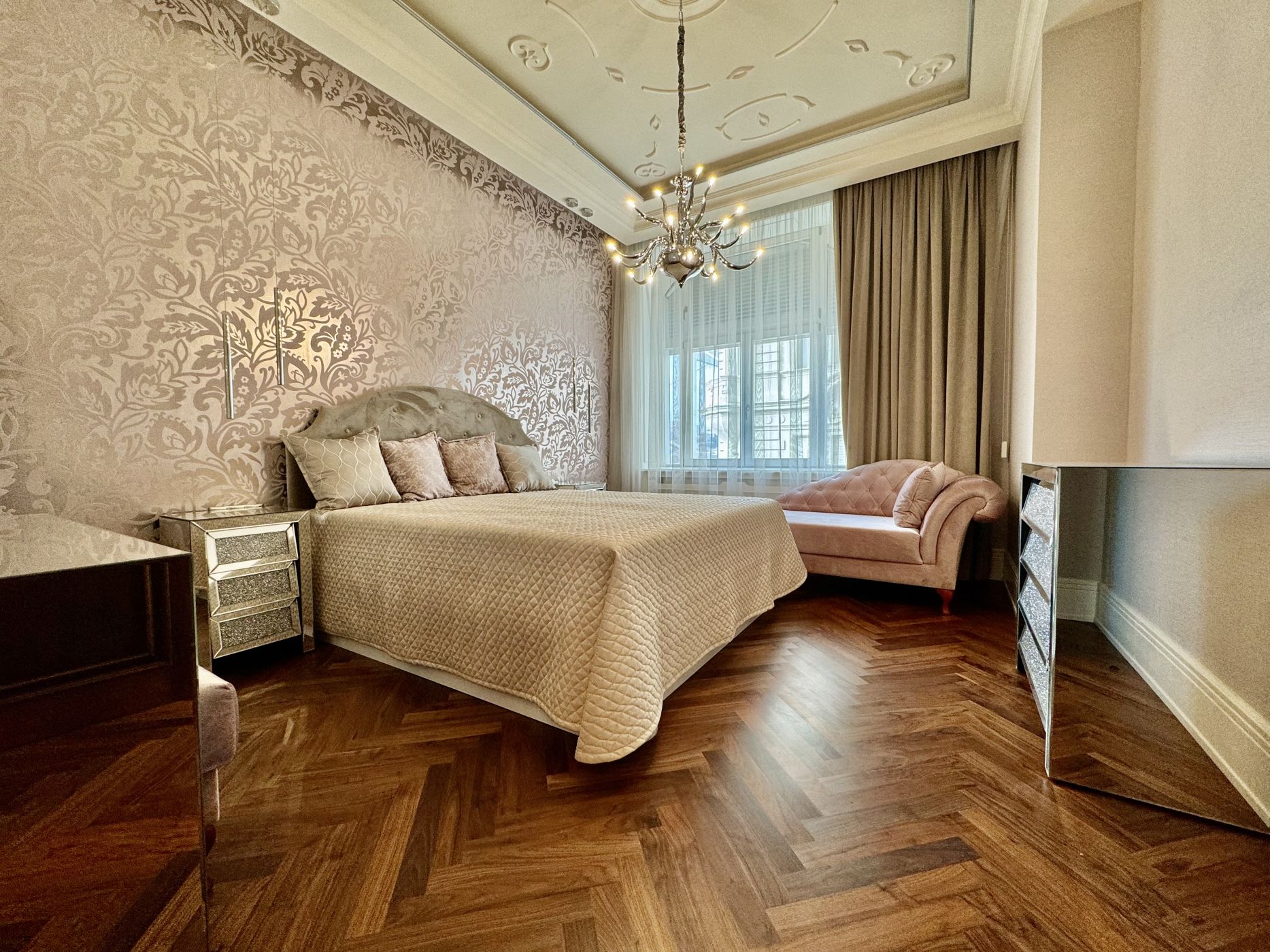 Spectacular River View and Luxury with 3 beds