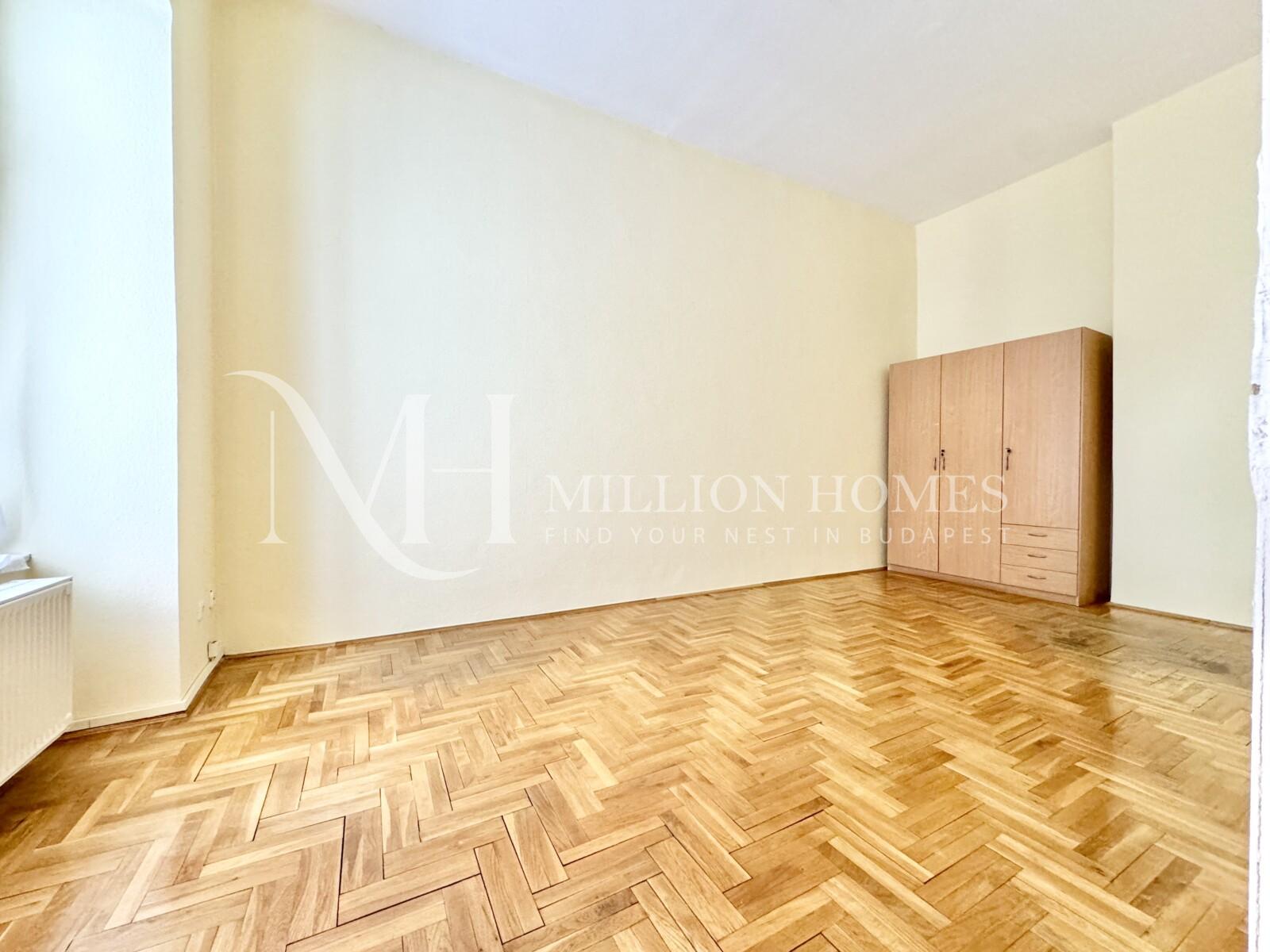 3 bedrooms apartment near Basilica.