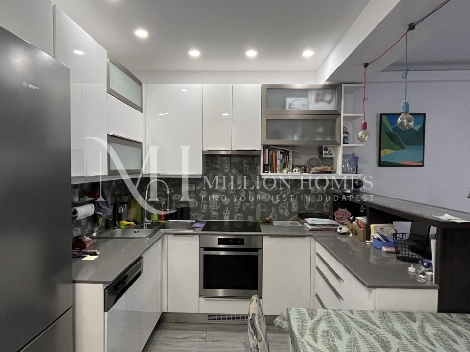 Bright apartment with 2 beds
