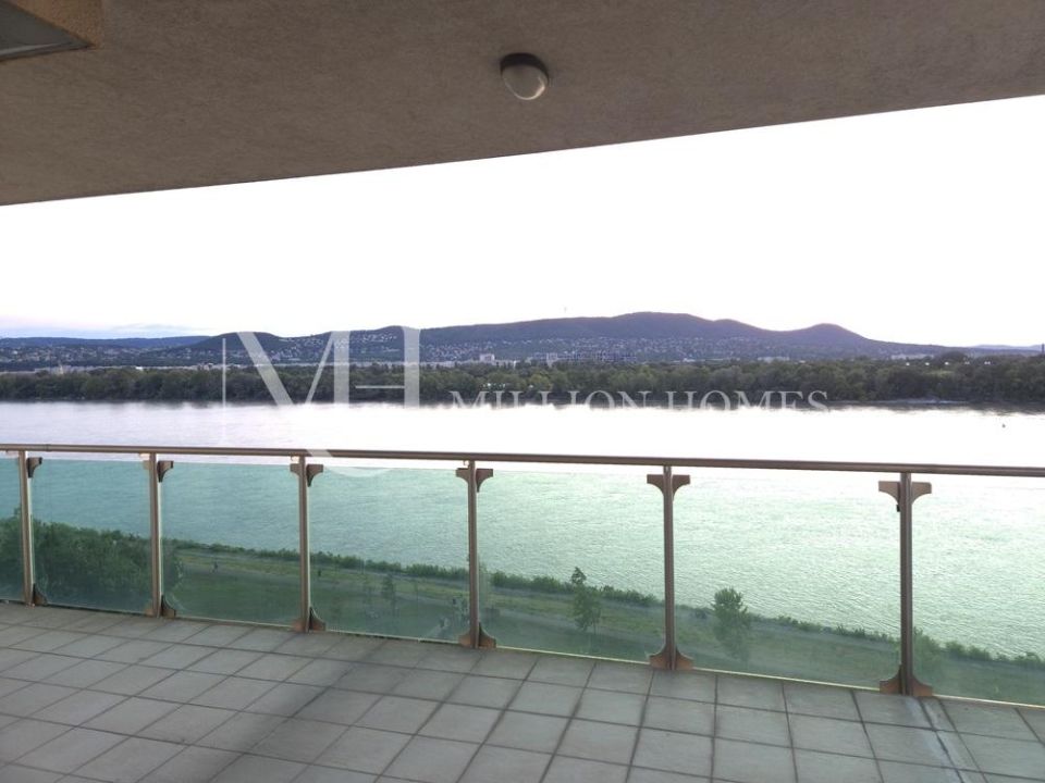 3 rooms apartment with panoramic Duna view