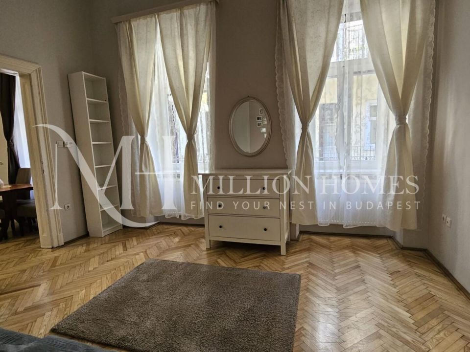 Csengery utca 3 rooms apartment