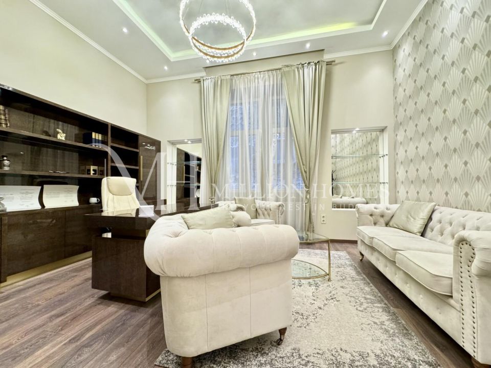 For Sale Chic 3-bedroom Apartment near Teréz körút and Oktogon