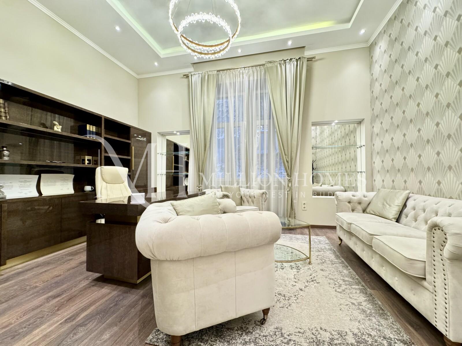 For Sale Chic 3-bedroom Apartment near Teréz körút and Oktogon