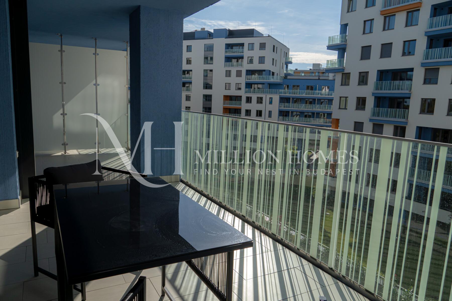 Modern and bright Apartment with Spacious Terrace near the Danube bank