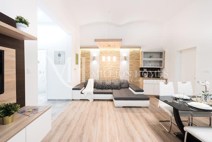 Charming 1-Bedroom Apartment on Kiraly street - unbeatable investment opportunity