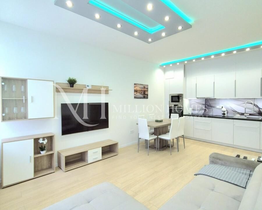 Stunningly Renovated Bright Flat in the Heart of Ferencváros