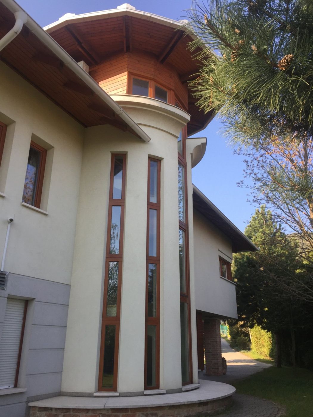Detached 4-bedroom family house with a panoramic view