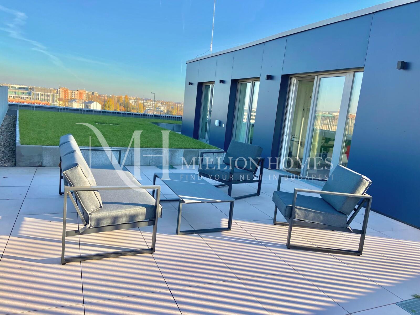 Amazing Penthouse at Marina Bay For Rent