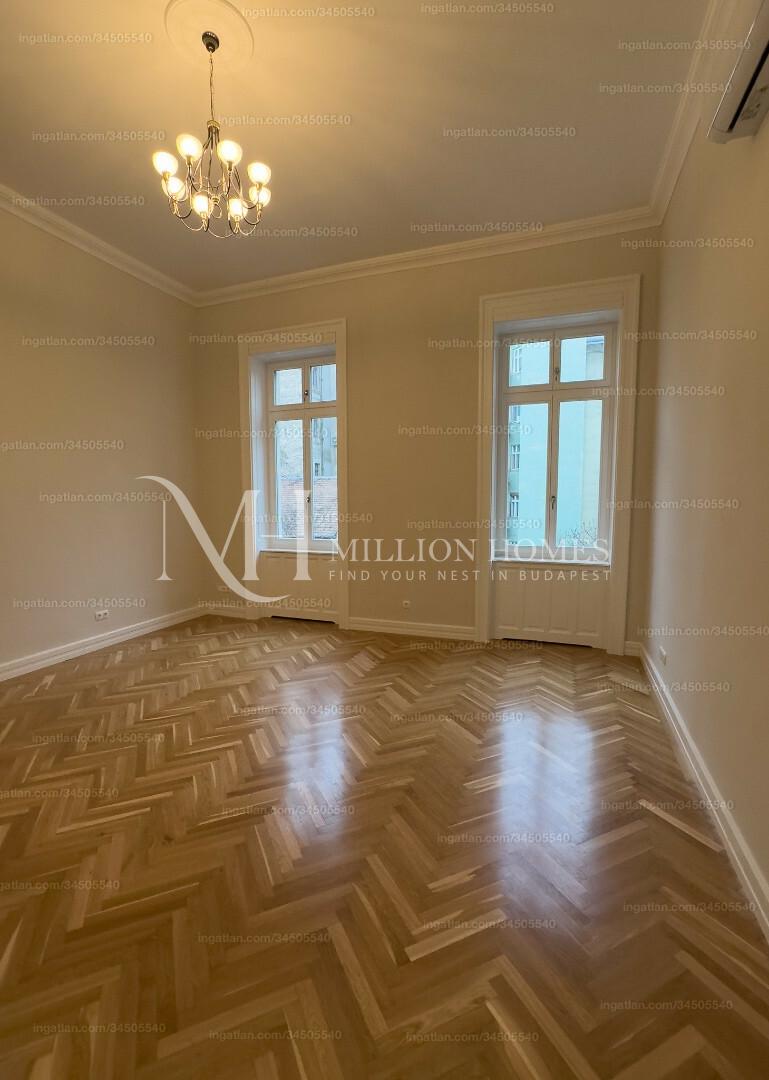 Luxurious 117 m² 2-Bedroom Apartment in Budapest’s 5th District