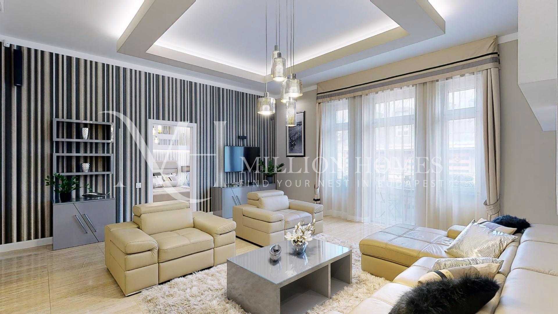 Luxurious apartment with balcony in the city center