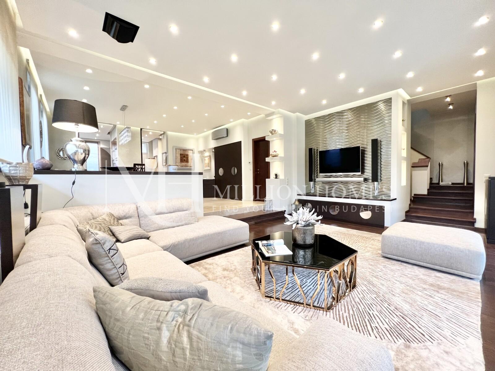 Live the Luxury Lifestyle – Just Minutes from the City Center